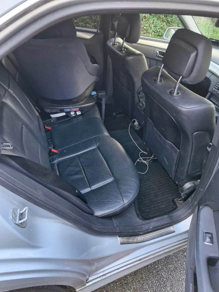 Mercedes e class - Image 2