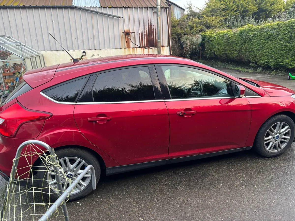 2013 ford focus Titanium - Image 2
