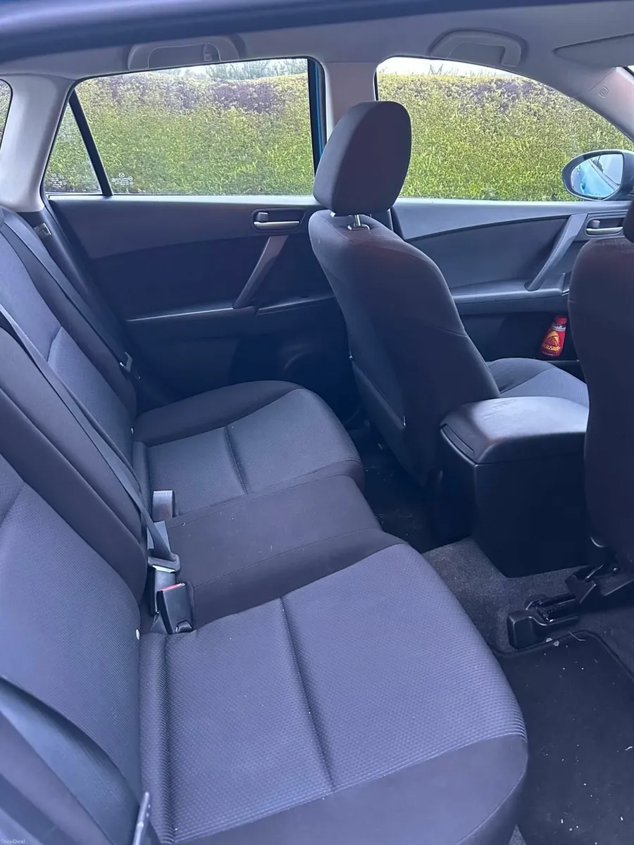 Mazda 3 2010 - Image 3