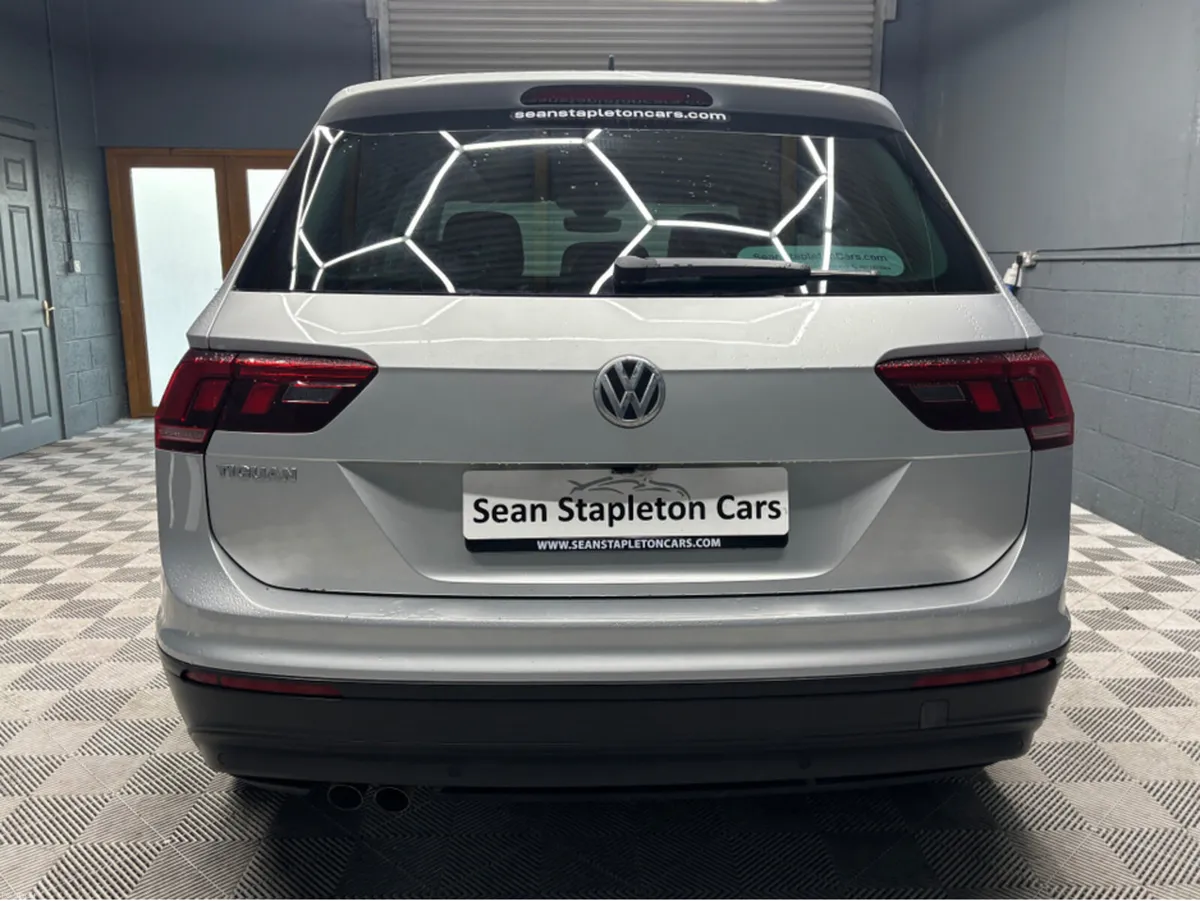Volkswagen Tiguan CL 2.0 TDI MANUAL 6SPEED FWD 150 - Image 3