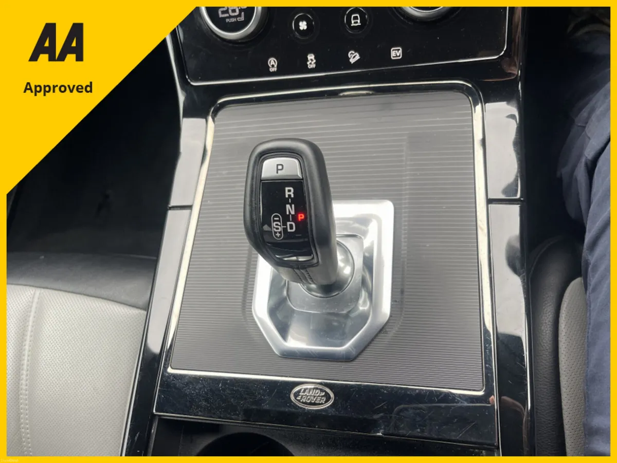 Land Rover Range Rover EVOQUE 1.5 PHEV R-DYNAMIC - Image 4