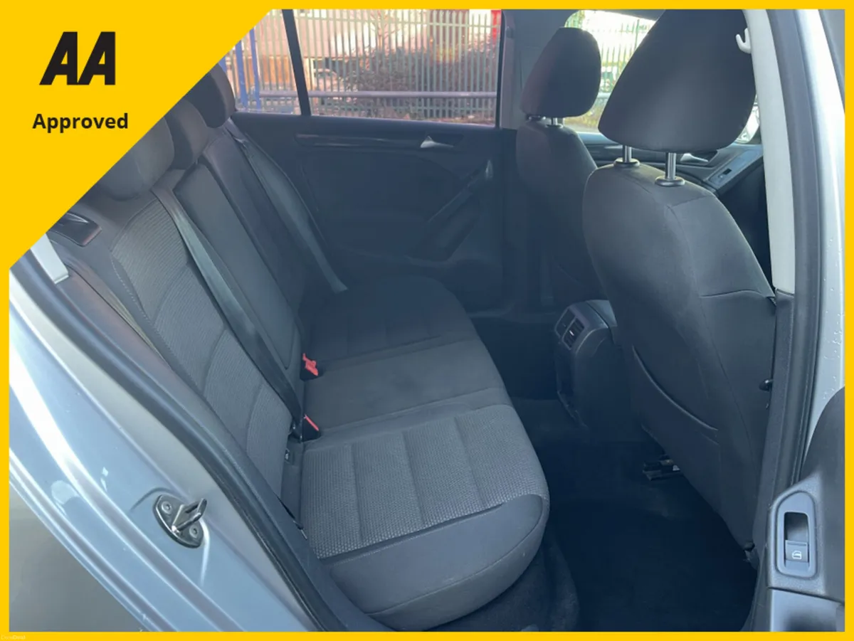 Volkswagen Golf 1.6 TDI MATCH 105PS 5DR - Image 4