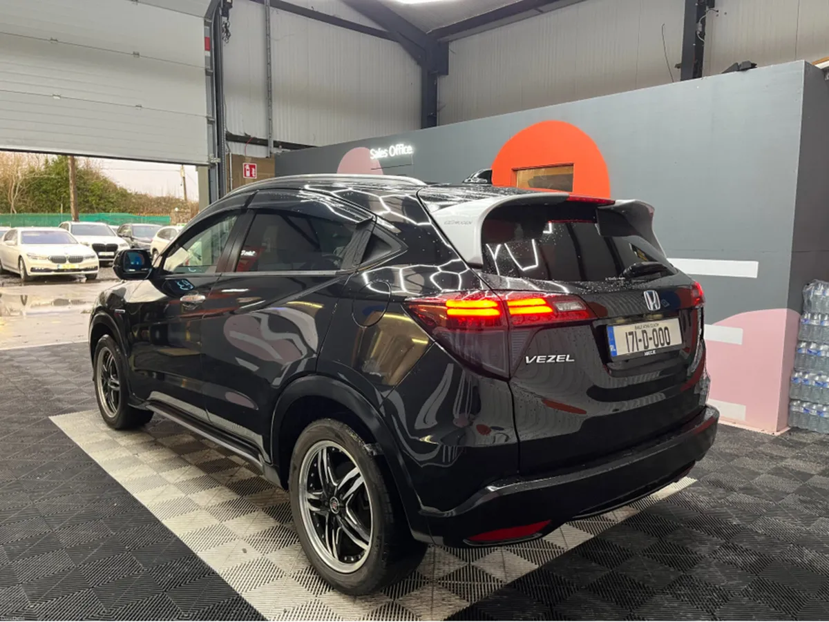 Honda Vezel 2017 HONDA VEZEL Z HYBRID SENSING 1.5 - Image 4