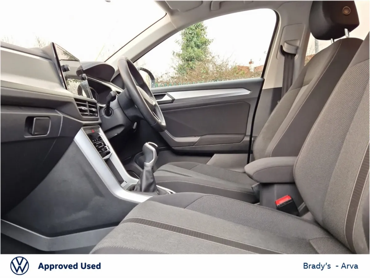 Volkswagen T-Roc LIFE 1.0 TSI  110BHP M6F - Image 4