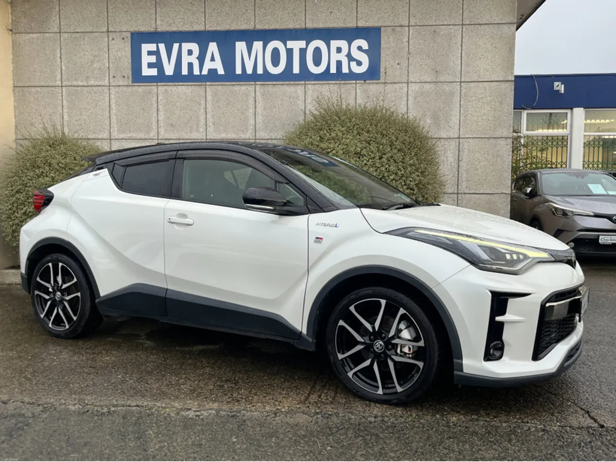 Toyota C-HR GR SPORT AUTOMATIC HYBRID 1.8 PETROL / - Image 2