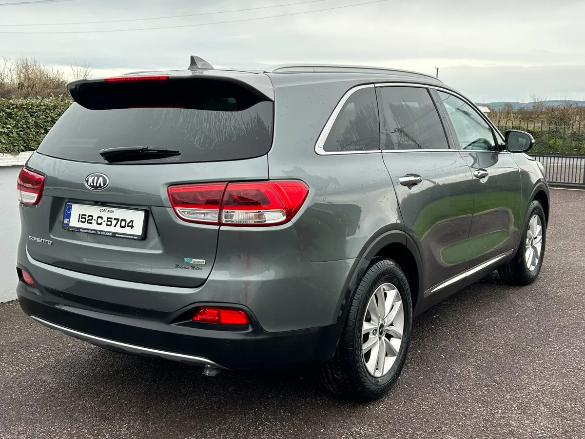 Kia Sorento 2015 platinum AWD new NCT 7 seater - Image 4