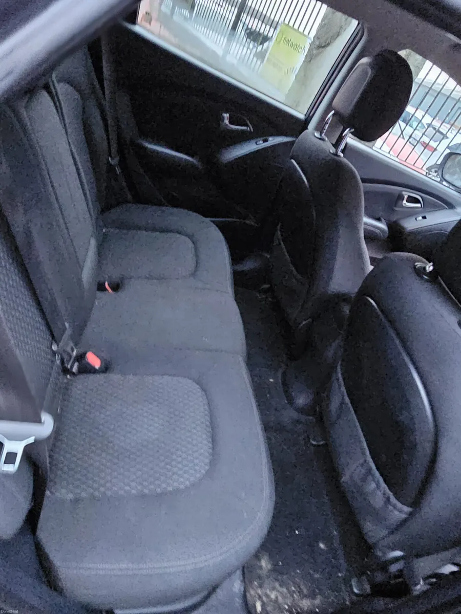 Hyundai ix35 2012 diesel €2650 no offers - Image 2