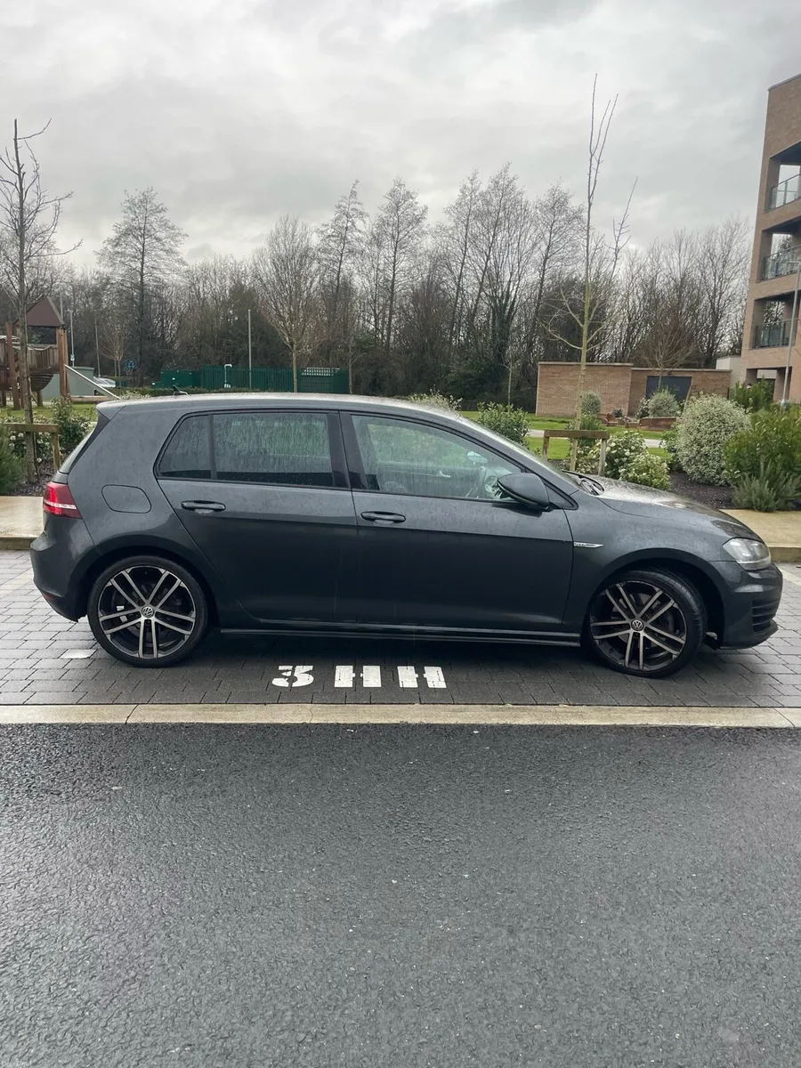 161 Volkswagen Golf GTD - Image 4