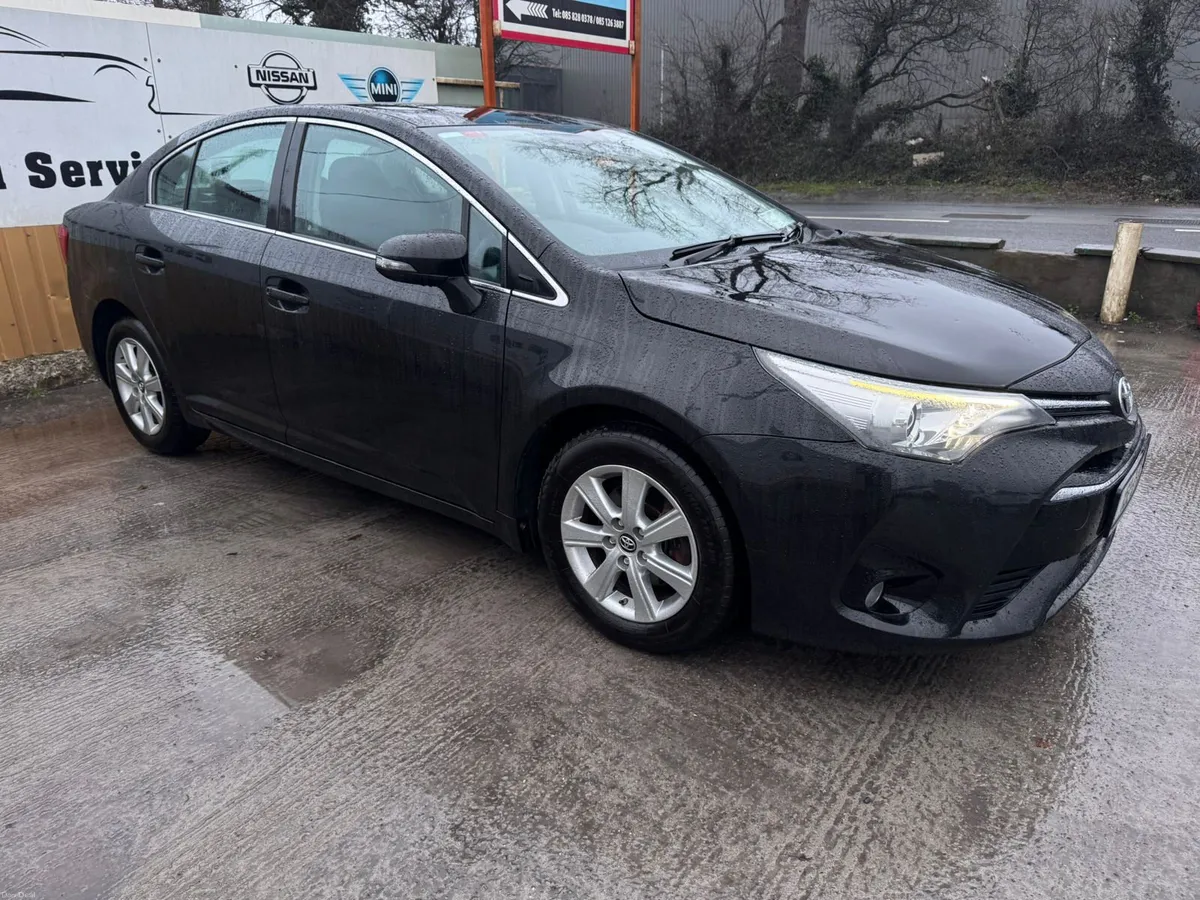 152 Toyota Avensis 1.6D Low Miles Warranty - Image 2