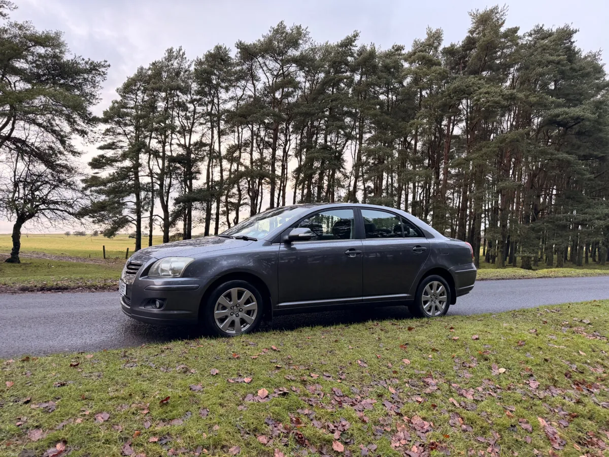 Toyota Avensis Diesel Luna D4D - Image 3