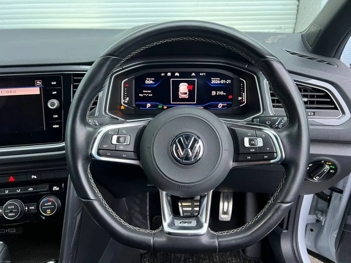 Volkswagen T-Roc R-LINE 2.0 TDI ** BIG SPEC ** // - Image 4