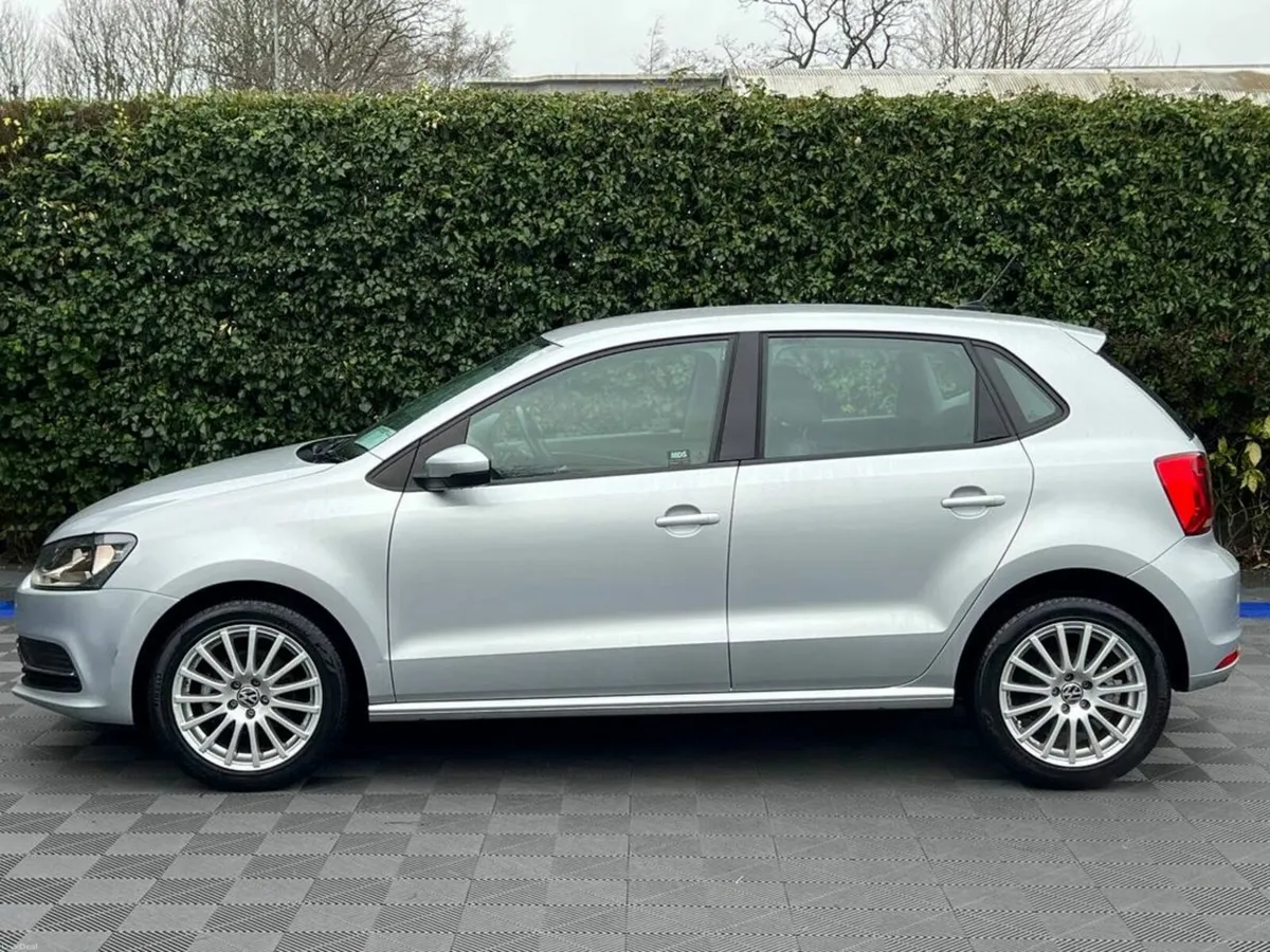 Volkswagen Polo COMFORTLINE 1.2 TSI // APPLE CARPL - Image 3