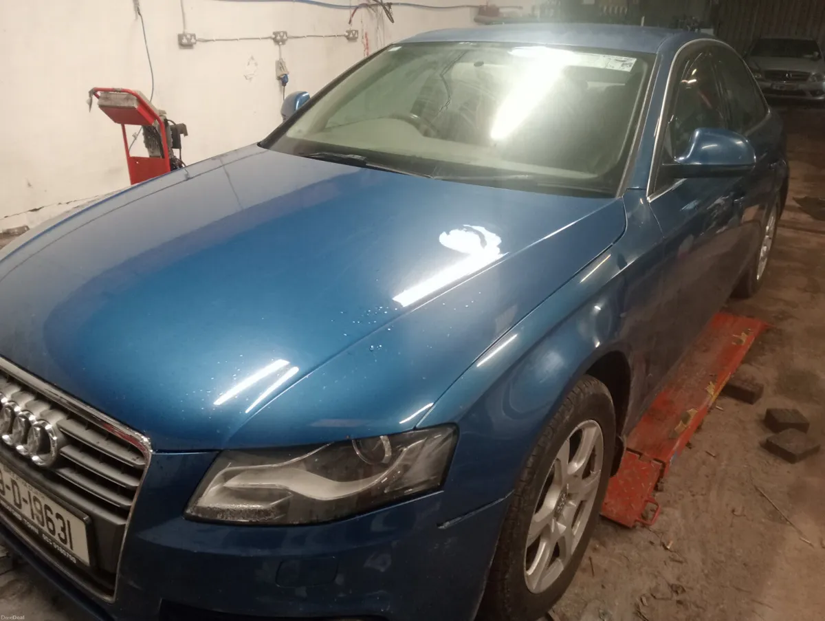 Audi A4 2009 TDI automatic - Image 2