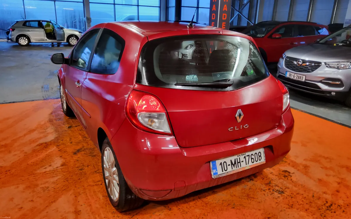 Renault Clio 2010 - Image 4