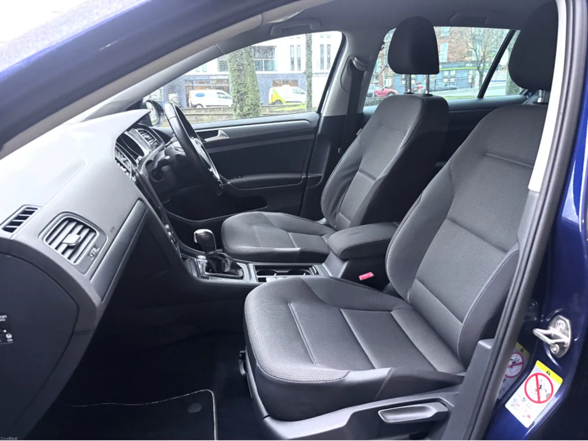 Volkswagen Golf 1.2 Tsi AUTO 7.5 COMFORTLINE 5DR - Image 4