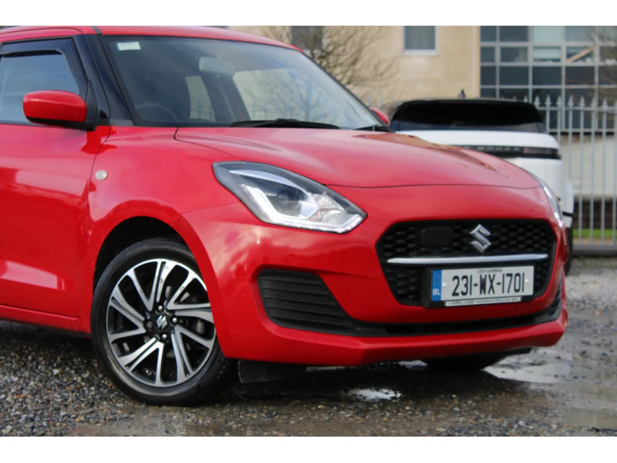 Suzuki Swift 1.2 DUALJET HYBRID SZ-L 5DR RED * Rem - Image 4
