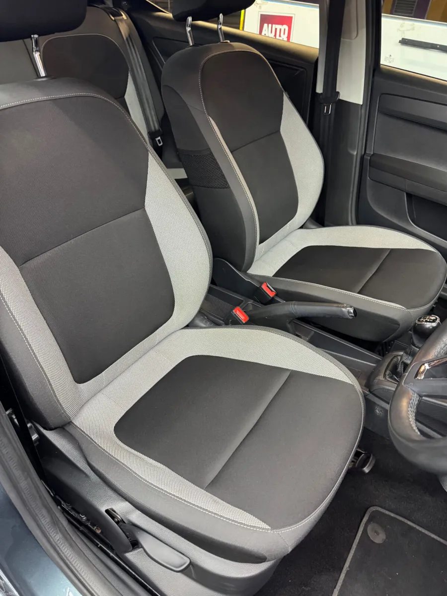 181 Skoda Fabia 1.O PETROL LOW MILEAGE - Image 4