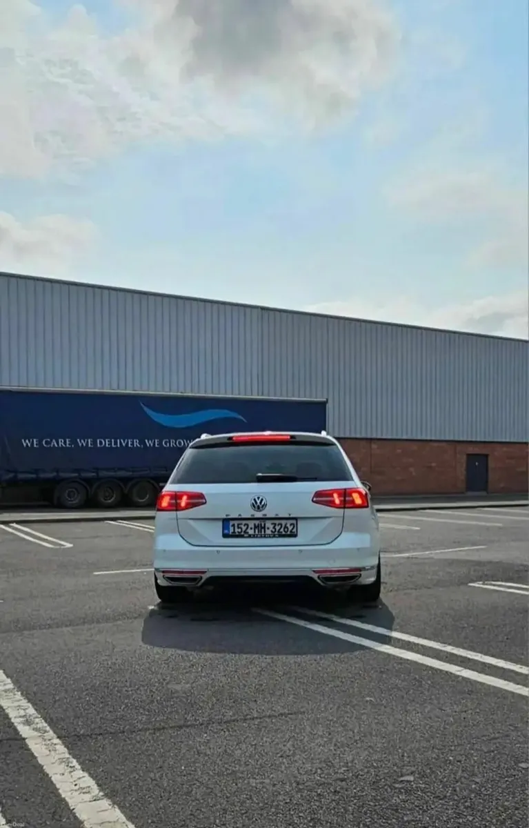 Volkswagen Passat 2015 - Image 1