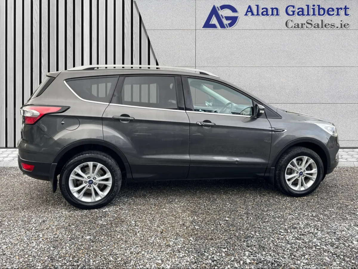 Ford Kuga TITANIUM 1.5 TDCI 120PS 4DR MAN - Image 3