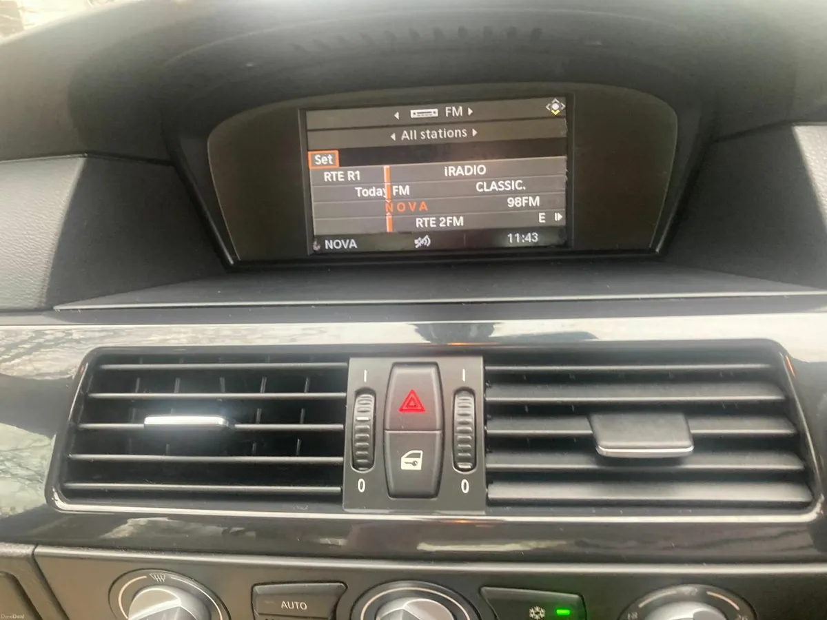 BMW 5-Series 2010,  Full Service History Available - Image 3