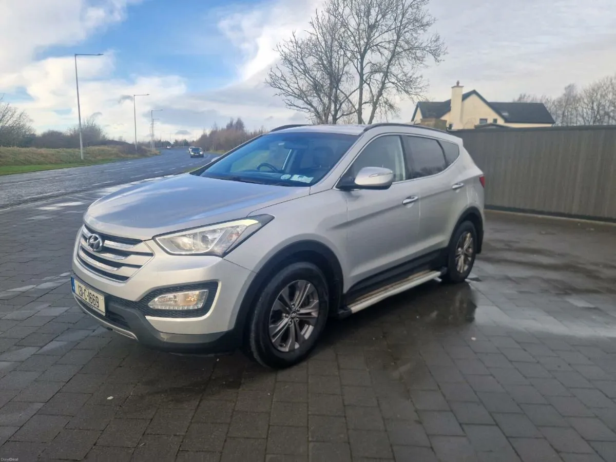 Hyundai santa fe automatic 7 seater 4x4 nct - Image 3