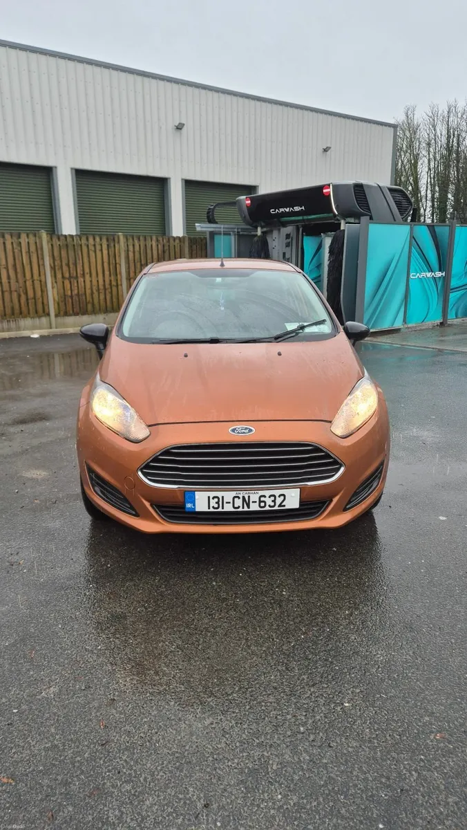 Ford Fiesta 2013 - Image 2