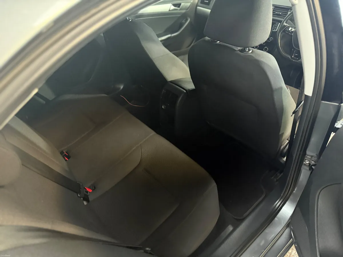 Volkswagen Jetta 2016. 1.2TSI - Image 4