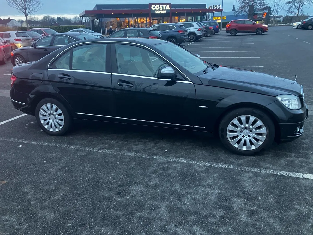 Mercedes-Benz C180 - Image 2