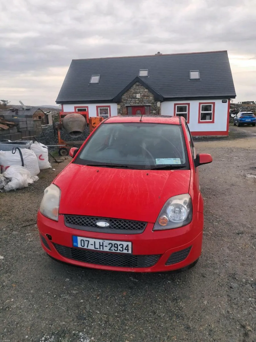 Ford Fiesta Zetec - Image 3