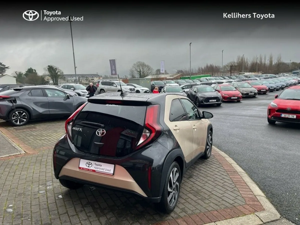 Toyota Aygo X AYGO X 1.0 DESIGN - Image 2