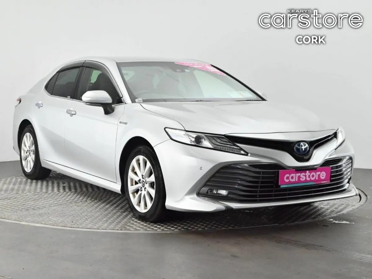 Toyota Camry 2.5 Hybrid Auto - Image 1