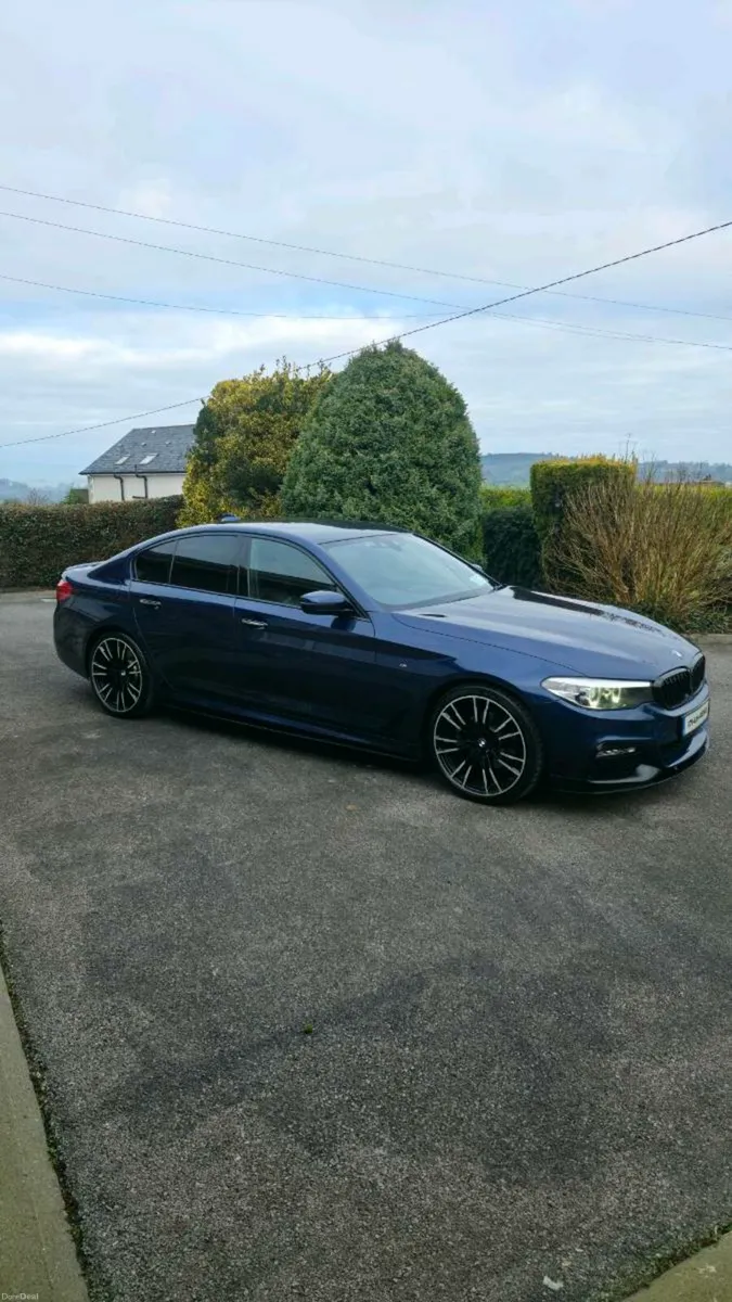 BMW 5-Series 2017 - Image 2
