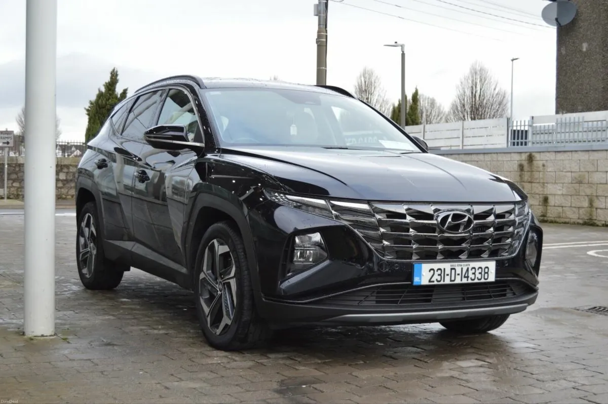 Hyundai Tucson 2WD Executive Plus HEV STG Auto - Image 4