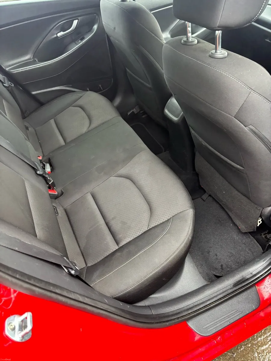 Hyundai i30 2018 - Image 6