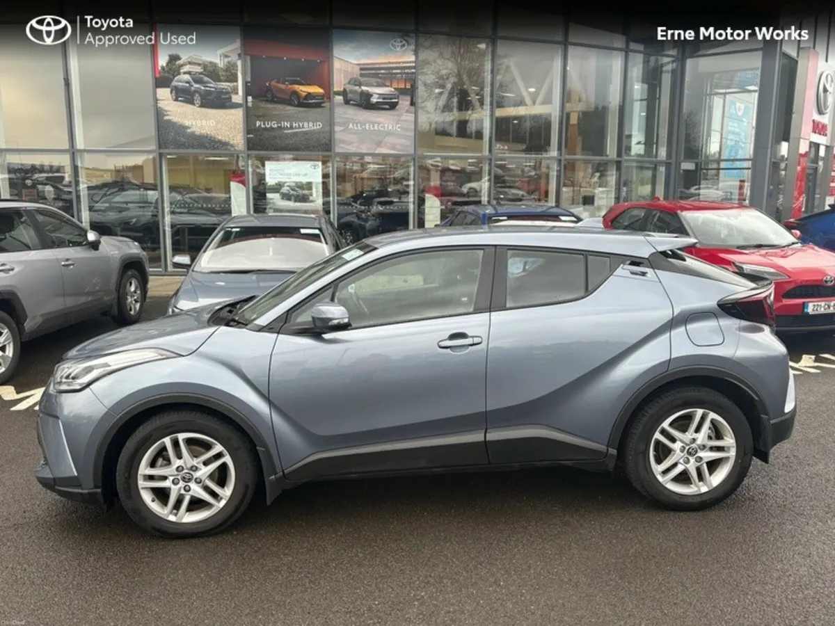 Toyota C-HR C-HR HYBRID LUNA - Image 2