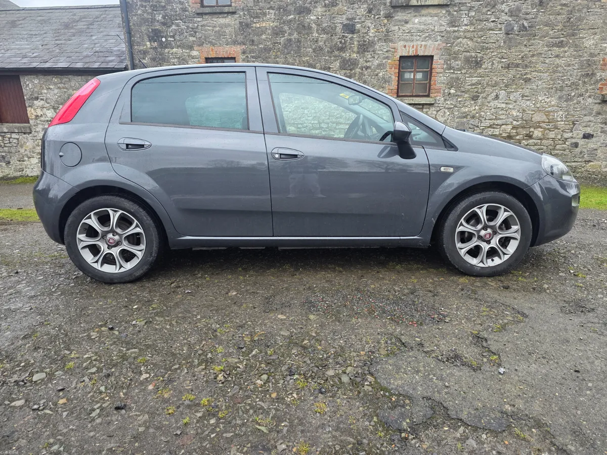Fiat Punto 1.2 petrol ( NCT and TAX ) - Image 3