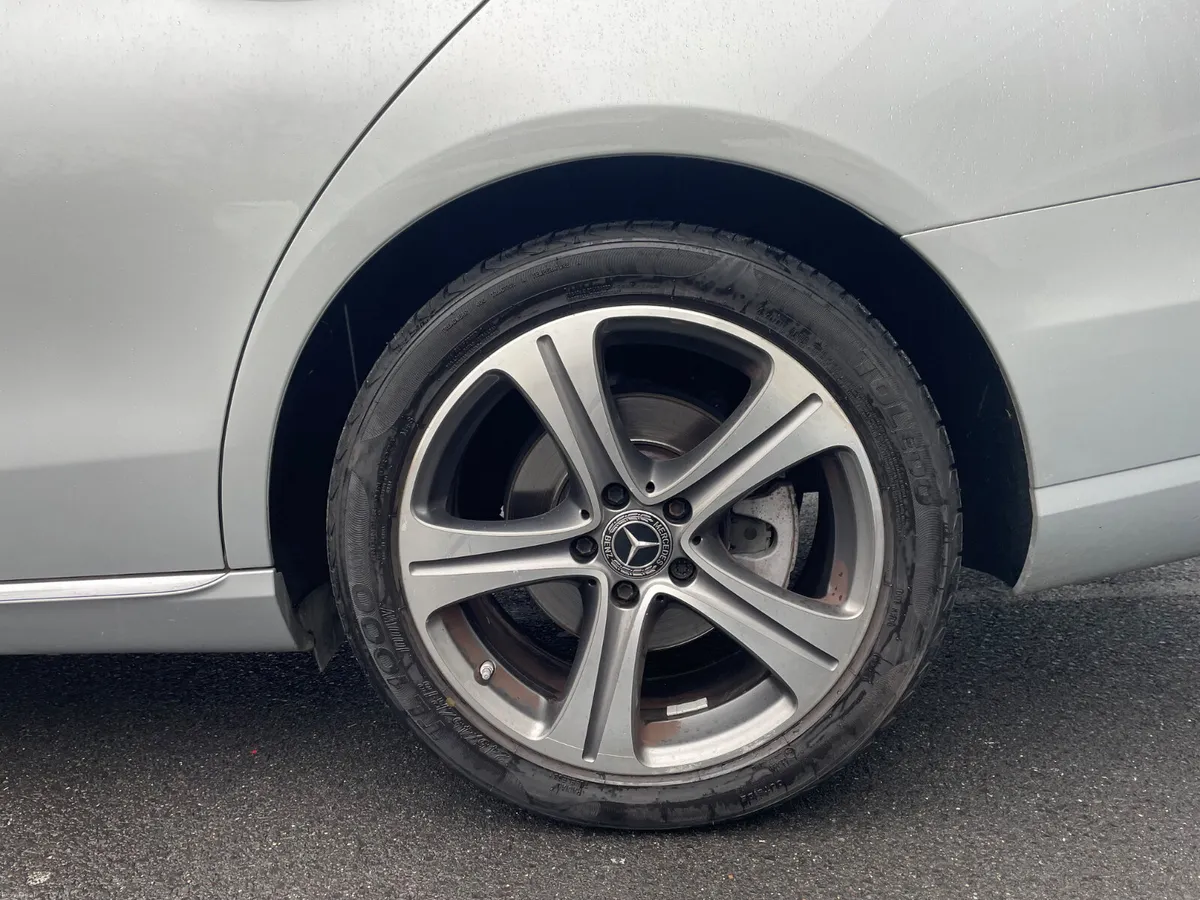 E220D-SE PREMIUM-PAN ROOF-270TAX-NEW NCT - Image 2