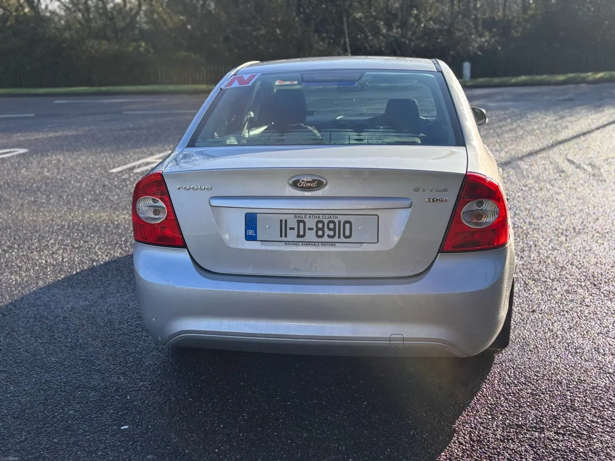Ford focus 2011 - Image 4