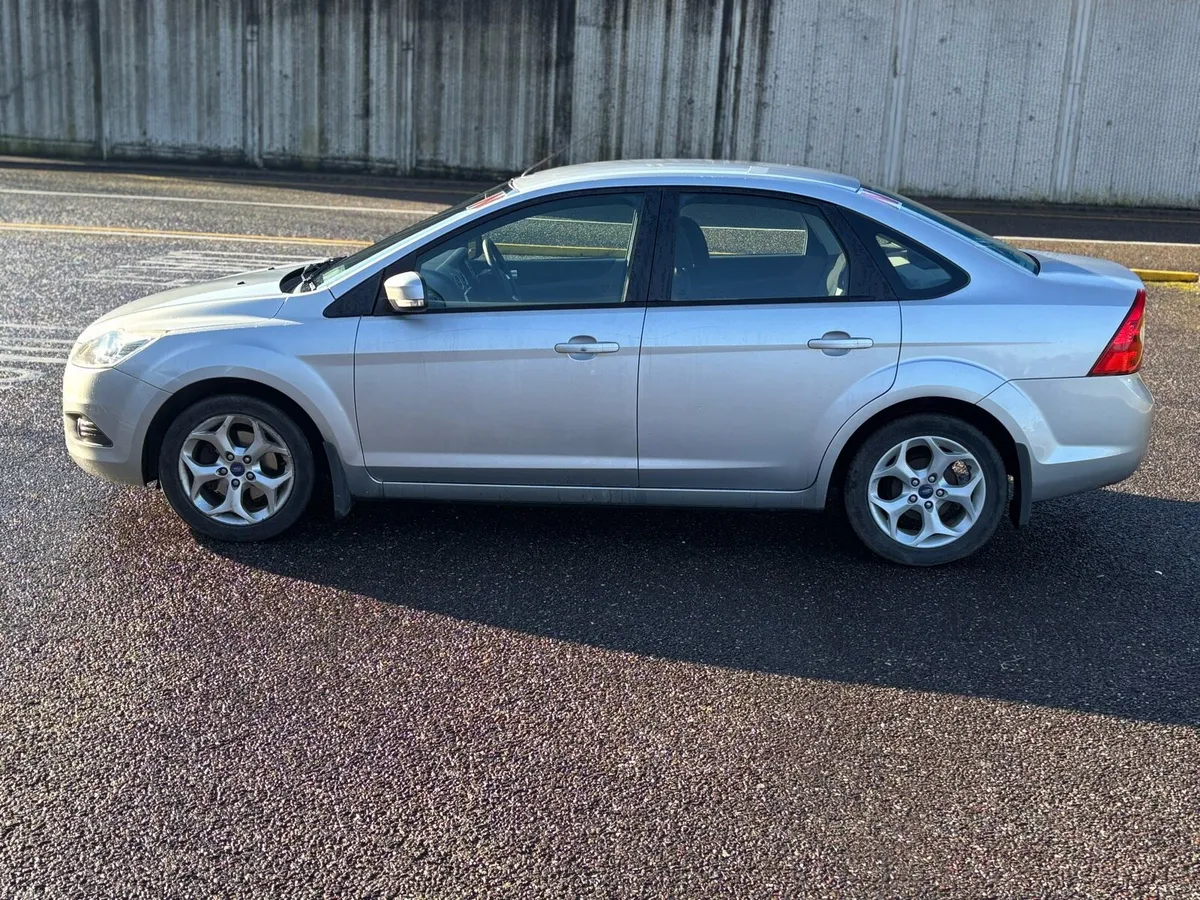 Ford focus 2011 - Image 1