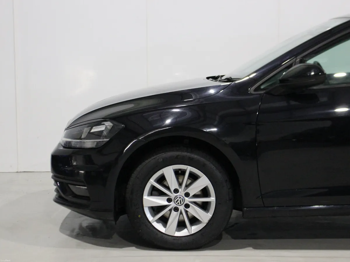Volkswagen Golf 2018 1.6TDI 3 DOOR LOW KMS - Image 2