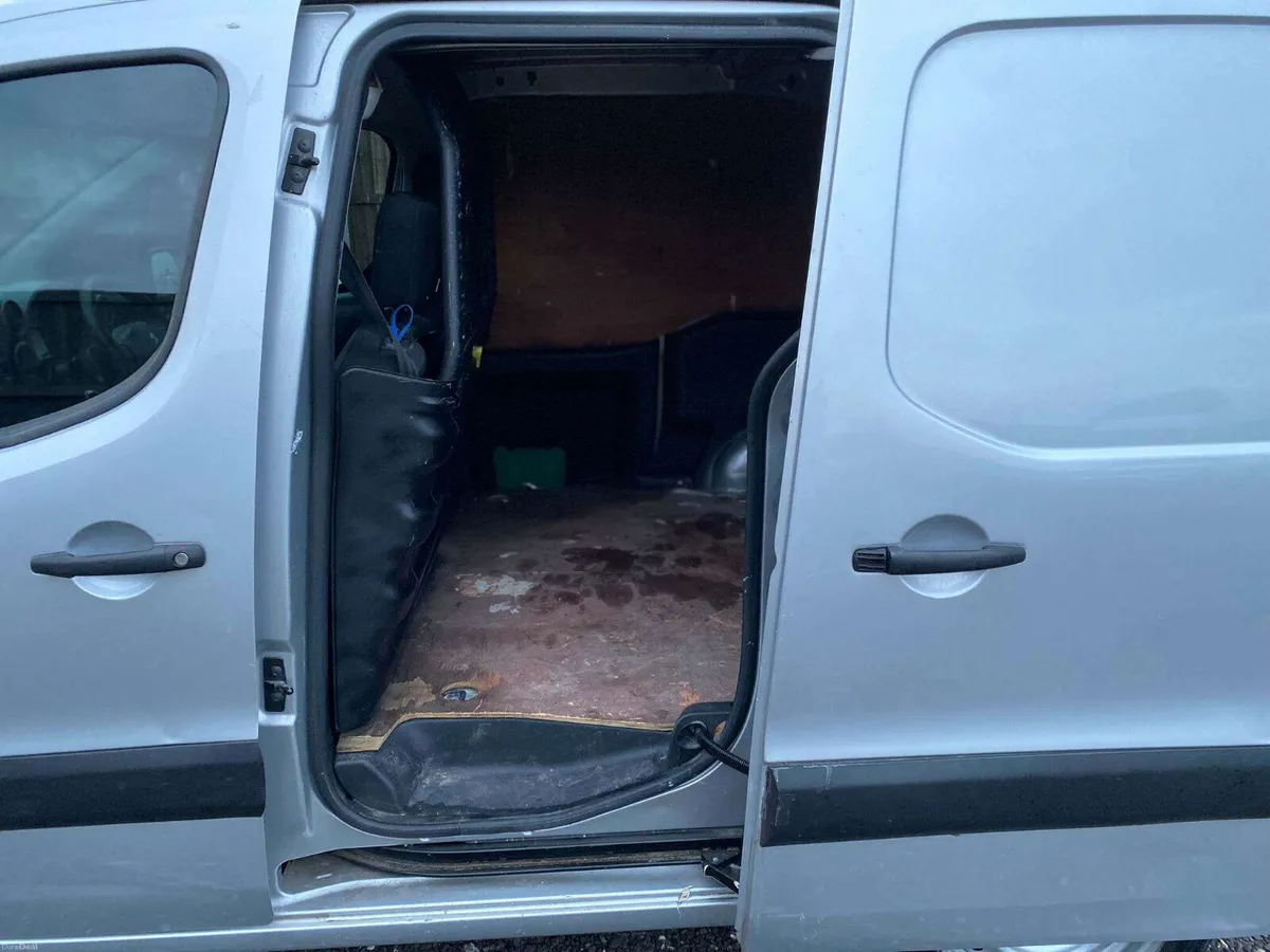 PEUGEOT PARTNER 1.6 Partner SE L1 Blue HDi - Image 3