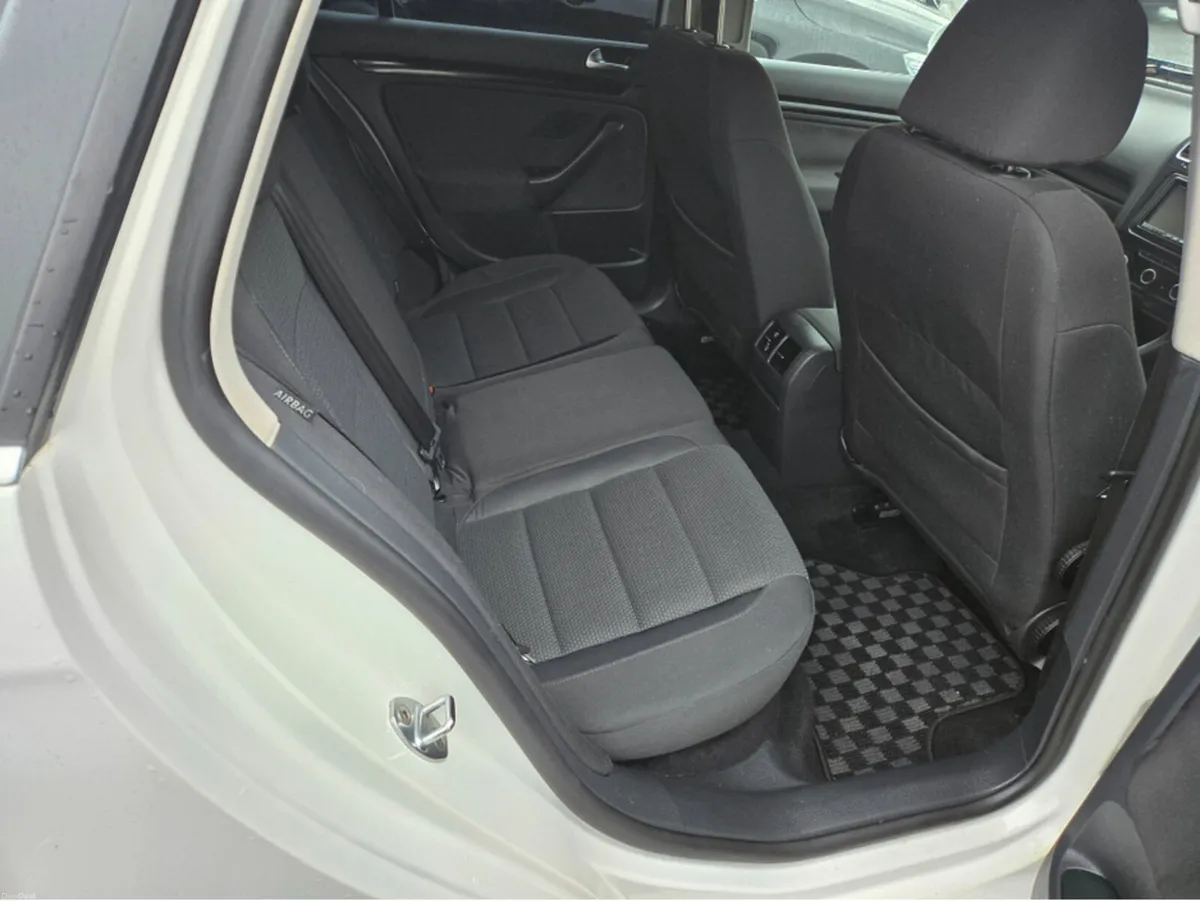 Volkswagen Golf ABA-1KCAX 5DR AUTO 1.4 Auto CLEAN - Image 2