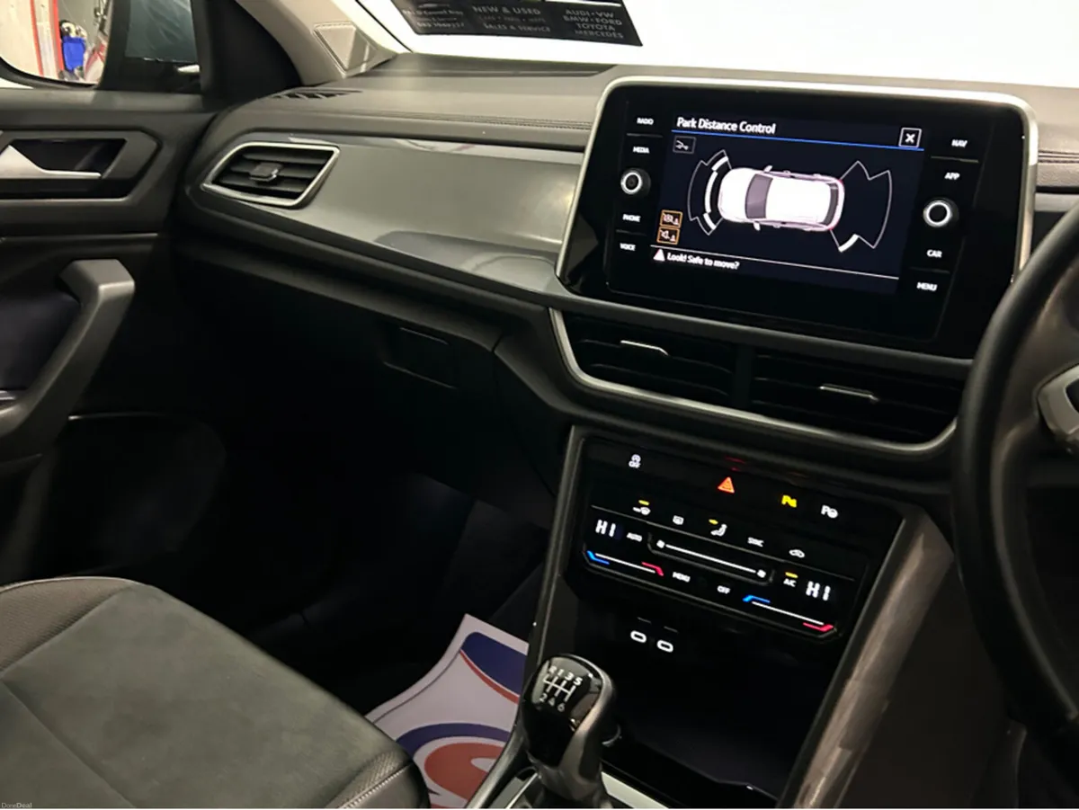 Volkswagen T-Roc STYLE 2.0 TDI MANUAL 6SPEED FWD 1 - Image 2