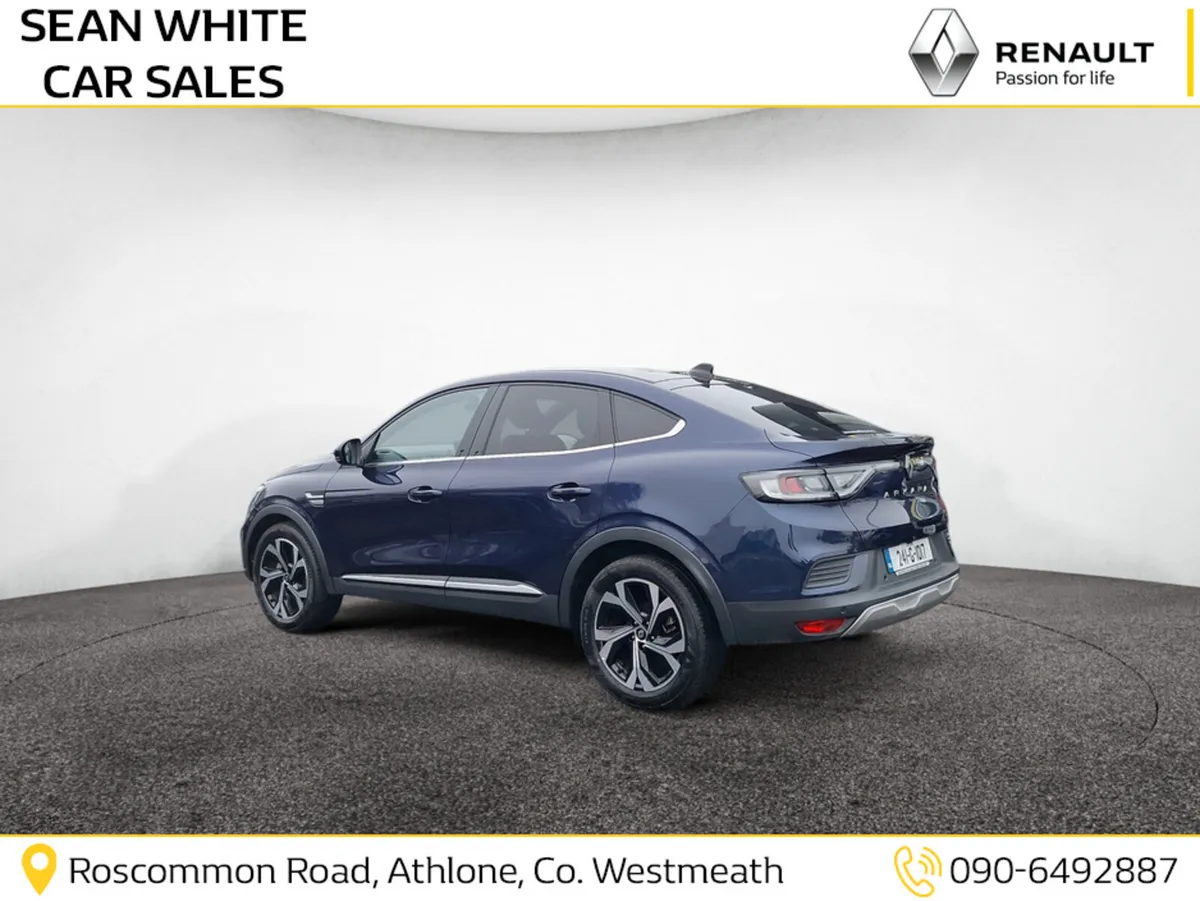 Renault Arkana TECHNO E-TECH HYBRID 14 - Image 4