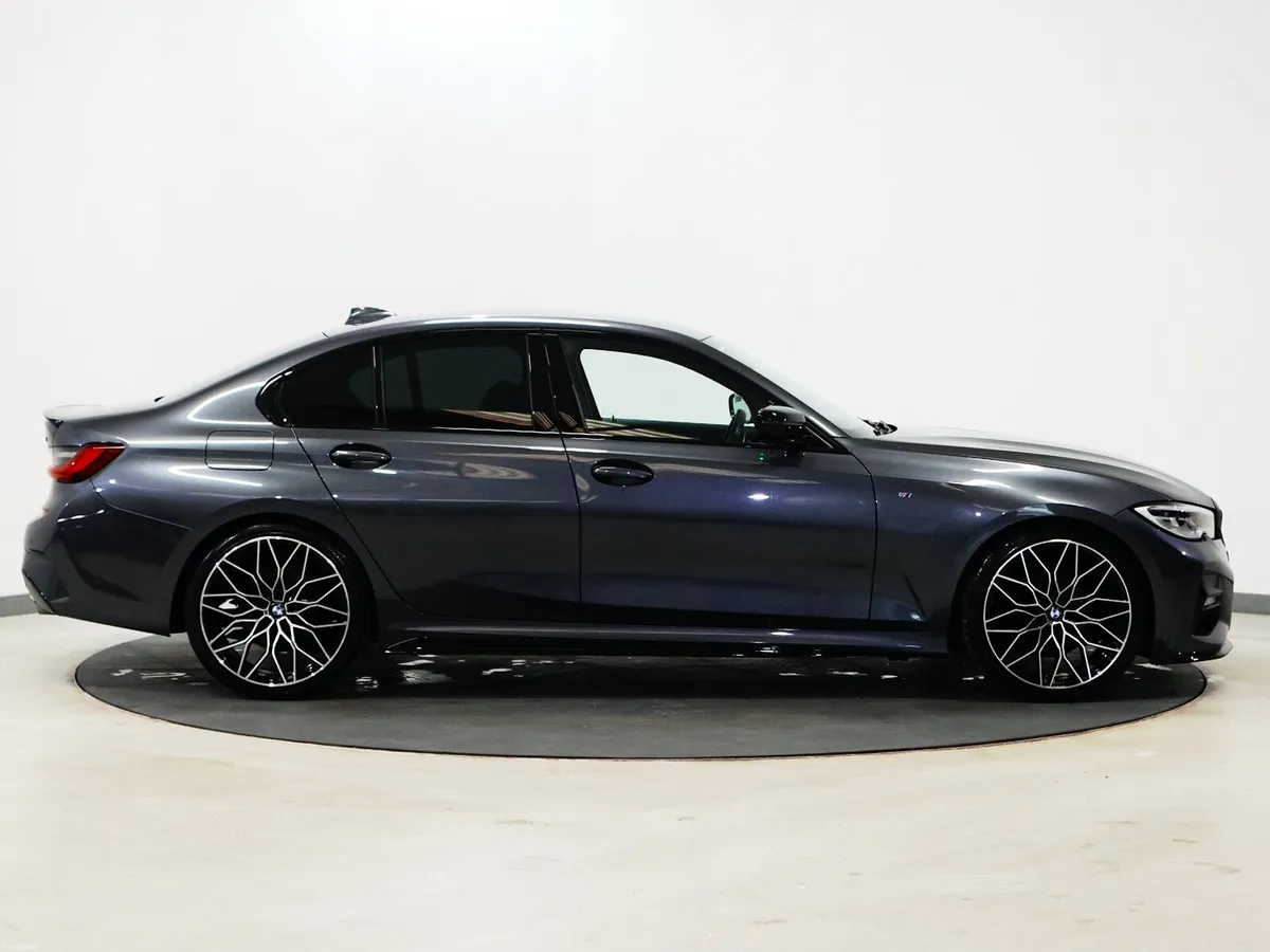 *73* 2021 BMW 3-Series 2.0 MHEV M-SPORT AUTO - Image 3
