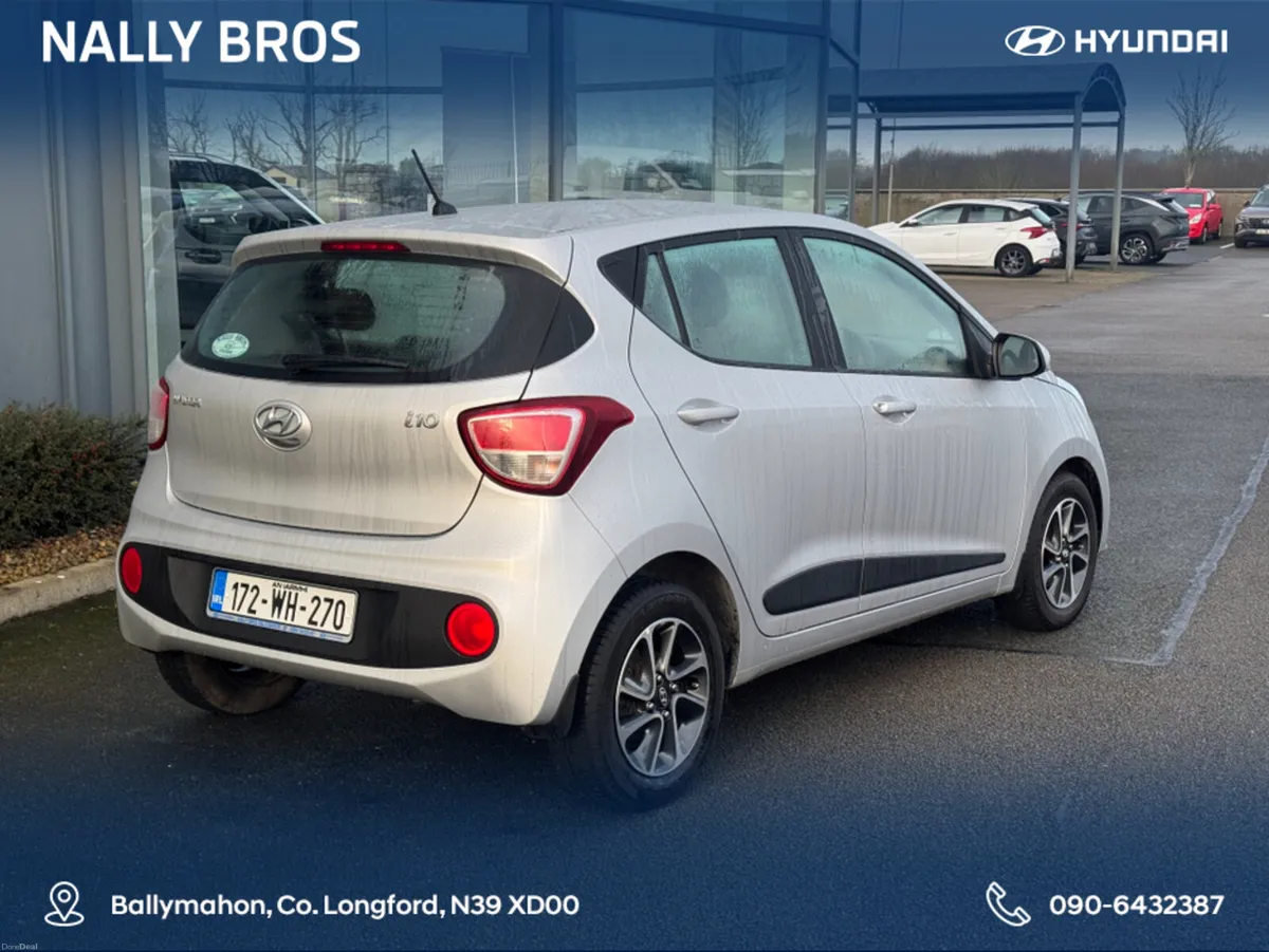 Hyundai i10 DELUXE 4DR - Image 4
