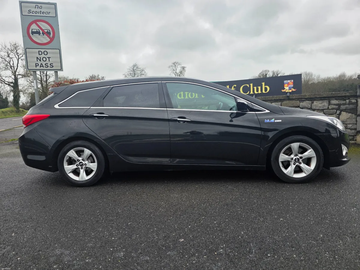 Hyundai i40  (NCT and TAX ) - Image 3