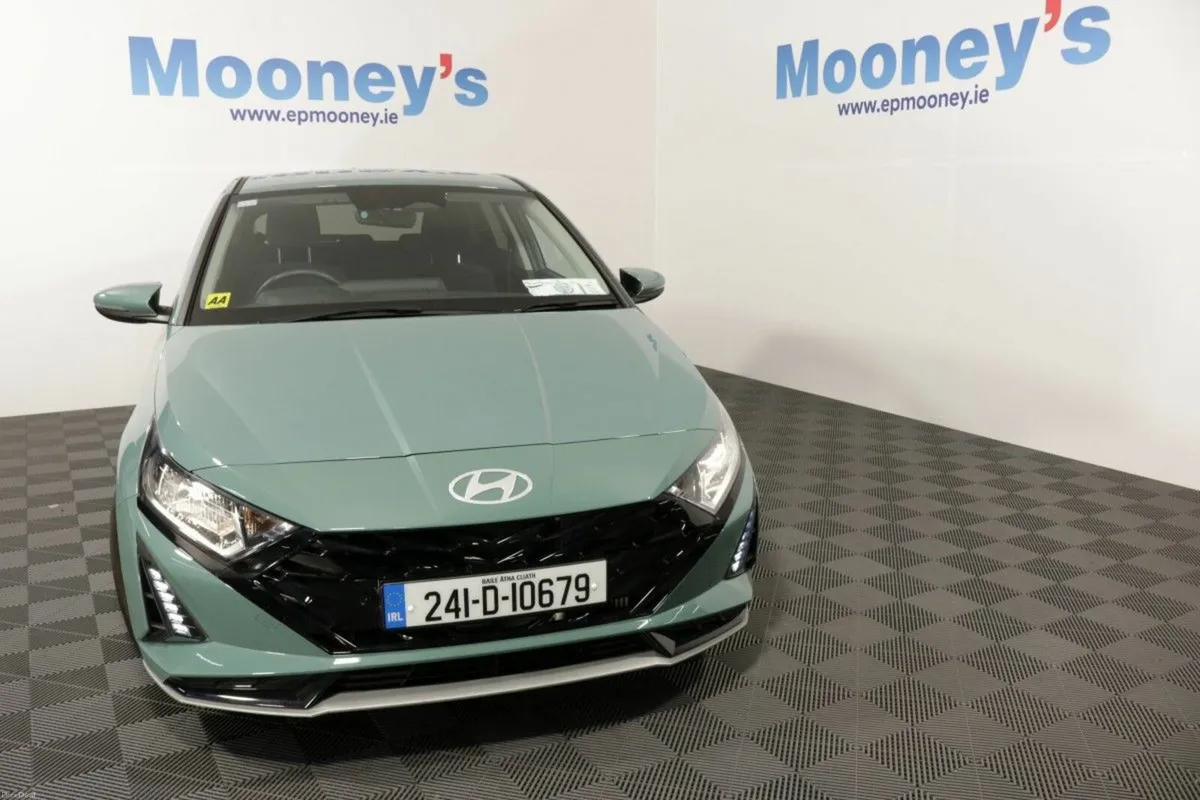 Hyundai i20 AUTOMATIC DELUXE PLUS 1.0L PETROL HATC - Image 3