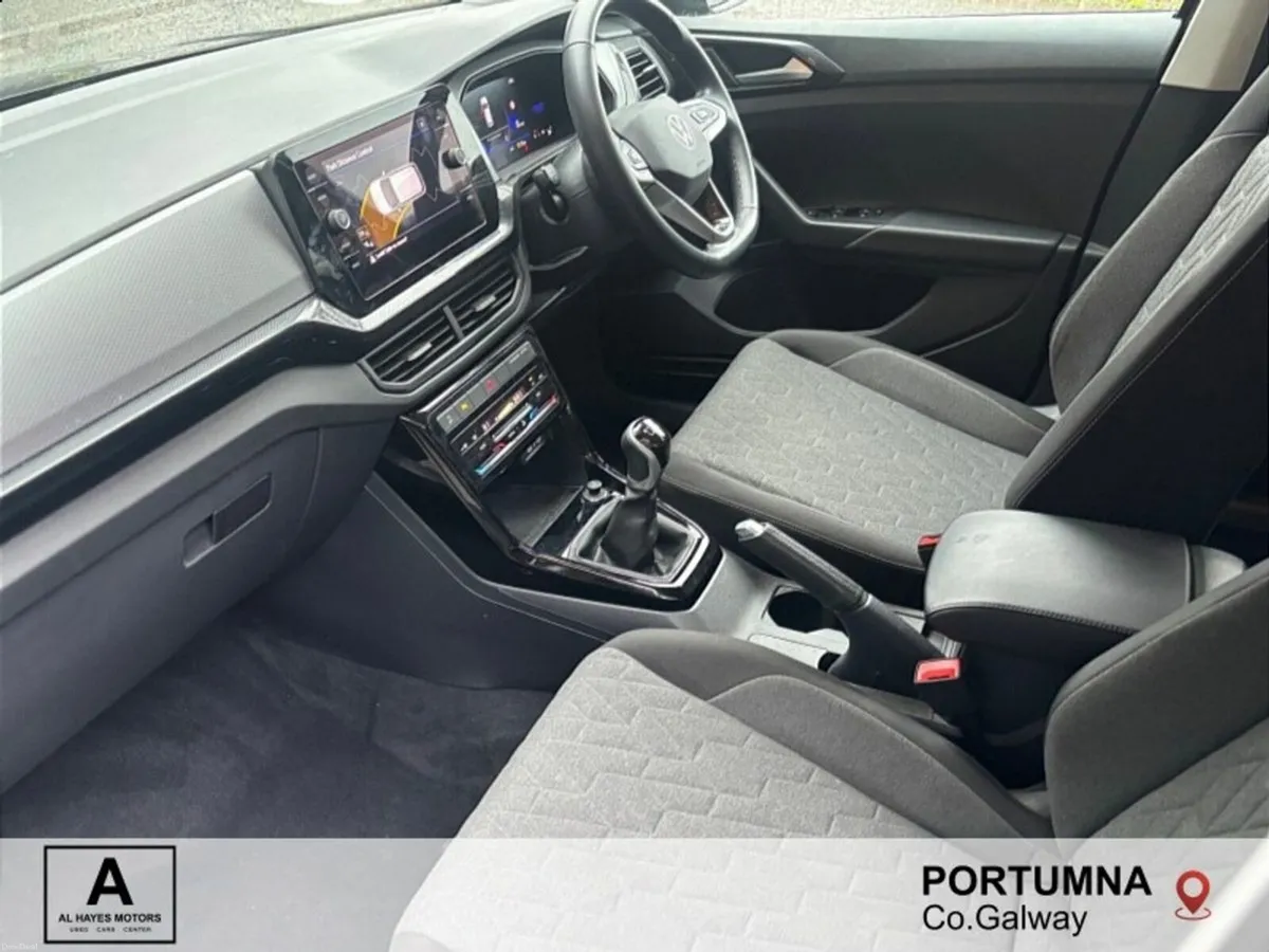 Volkswagen T-Cross LIFE 1.0 TSI M5F 95HP - Image 4
