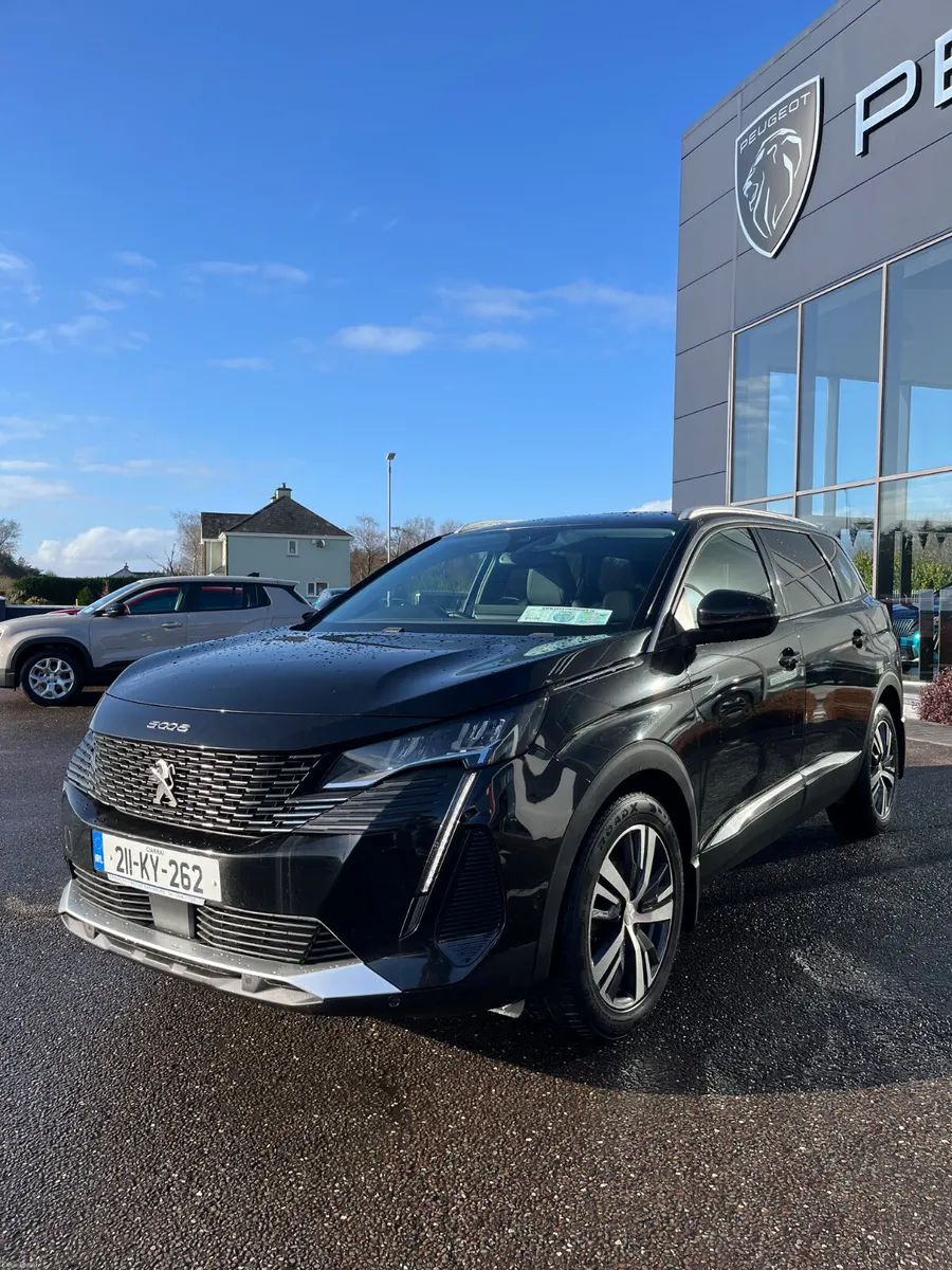 Peugeot 5008 2021 - Image 2